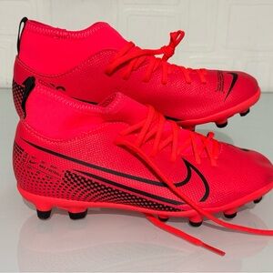 Nike Bright Red Soccer Cleats Youth 2Y